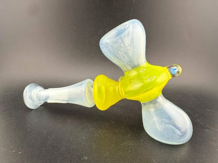 Mank Glass Hammer Pipe – Light Blue & Yellow w/ Encased Opal
