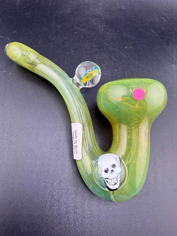 Mank Glass Sherlock Pipe – Green w/ Skull Millie